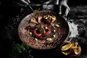 SUMMUM, la plataforma gastronómica más influyente del Perú, que desde hace más de 17 años celebra la excelencia culinaria y ha proyectado la cocina peruana en el mundo, anuncia oficialmente su llegada a Ecuador.