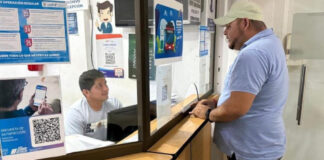 Desde el 2 de octubre de 2025, el Gobierno de Ecuador ha comenzado a efectuar los pagos de compensación a los transportistas afectados por la eliminación del subsidio al diésel. Este incentivo económico, que oscila entre USD 400 y USD 1.800 mensuales, está destinado a conductores del sector urbano e interprovincial y se entregará durante un período de seis a ocho meses.