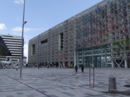 El presidente de Ecuador, Daniel Noboa, ordenó la supresión del comité tripartito responsable de supervisar la gestión inmobiliaria pública mediante la publicación del Decreto Ejecutivo 194 el 29 de octubre de 2025.