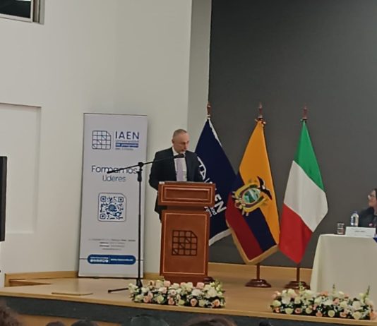 El embajador de Italia en Quito, Giovanni Davoli, reafirmó el jueves 30 de octubre de 2025 el compromiso de su país con el Ecuador para reforzar la cooperación en la lucha contra el crimen organizado.