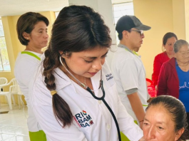 En una jornada dedicada al bienestar y la salud comunitaria, el Municipio de Riobamba, a través de la Dirección de Servicios Municipales y en coordinación con el Instituto Misael Acosta Solís, llevó a cabo una caravana médica y de alimentación en la comunidad El Troje, parroquia San Luis, con el apoyo de la reina de San Luis, Daniela Illicachi.