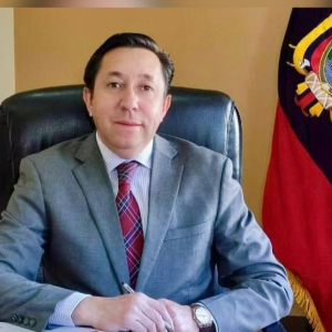 El abogado constitucionalista Iván Vinueza analizó los días del paro nacional en Ecuador, destacando que el derecho a la resistencia no puede sobrepasar los derechos de terceros.