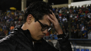 Lo que alguna vez fue un proyecto esperanzador en Ibarra, hoy es un eco amargo de frustración y resignación. Imbabura Sporting Club, acaba de firmar su segundo descenso consecutivo. La temporada 2025 fue un vía crucis futbolístico para los Gardenios.