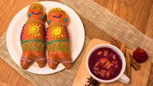 Los días 1 y 2 de noviembre, Riobamba se llenará de aromas a canela, mortiño y clavo de olor. En el marco de la conmemoración del Día de los Difuntos, la ciudad será escenario de una serie de actividades que revalorizan la tradición ecuatoriana de la colada morada y las guaguas de pan, platos emblemáticos que unen a las familias y rescatan la memoria de los antepasados.