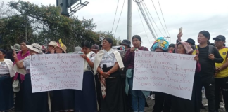 El Gobierno Nacional del Ecuador informó este domingo que no existen condiciones para continuar con el proceso de diálogo político establecido con los sectores del movimiento indígena. La decisión fue comunicada oficialmente por el Ministerio de Gobierno, que argumentó la existencia de “pretensiones de imposición” y cambios unilaterales de representantes en la mesa de negociación.