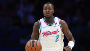 La NBA confirmó la suspensión inmediata del salario de Terry Rozier, escolta de los Miami Heat, y de Chauncey Billups, entrenador de los Portland Trail Blazers. Ambos arrestados la semana pasada por el FBI por dos investigaciones independientes relacionadas con apuestas ilegales y partidos amañados.