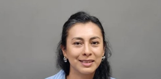La concejala Laura Pérez cuestionó la declaratoria de utilidad pública del terreno donde se prevé construir una torre de parqueaderos públicos, al advertir que parte del predio pertenece al Gobierno Autónomo Descentralizado (GAD) Provincial de Chimborazo, lo que, según dijo, impide legalmente que se lo declare bajo esa figura.