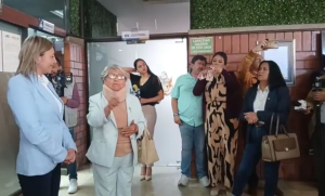 Este 22 de octubre de 2025, el colectivo de Mujeres de Chimborazo se reunió en la sede del Consejo Provincial para expresar su respaldo a Mónica Loza, prefecta subrogante de la provincia.