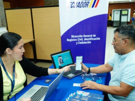 El Registro Civil del Ecuador abrirá sus puertas este sábado 25 de octubre en una jornada extraordinaria de cedulación que se desarrollará en 48 agencias distribuidas en las 24 provincias del país. La atención se realizará de 08h00 a 12h00, con el objetivo de atender a las personas que, por motivos laborales o académicos, no logran realizar este trámite durante los días hábiles.