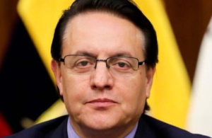 En el caso de la autoría intelectual del asesinato de Fernando Villavicencio, una jueza ordenó prisión preventiva contra José Serrano y Xavier Jordán, la tarde de este jueves 23 de octubre de 2025; la Fiscalía presentó nuevos elementos de convicción contra estos procesados.