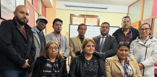 Este miércoles 29 de octubre de 2025 se desarrolló en la Casa de la Cultura Núcleo de Chimborazo la mesa técnica sobre la Ley Orgánica de Movilidad Humana (LOMH), convocada por la Mesa Interinstitucional de Refugio y Migración de Chimborazo (MIRECH). El encuentro reunió a instituciones públicas, privadas y organizaciones sociales con el propósito de fortalecer la aplicación de los derechos de las personas migrantes en la provincia.