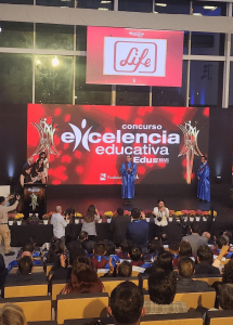 Marcelo Javier Herrera Leiva, oriundo de Penipe, se ha consolidado como un referente de innovación educativa al obtener el segundo lugar en el XVII Concurso Nacional de Excelencia Educativa e Iberoamericano, organizado por la Fundación FIDAL y la OEI-Ecuador.