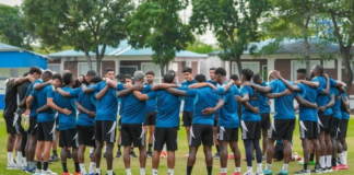Este jueves 2 de octubre, los jugadores del CS Emelec decidieron no entrenar en el Polideportivo Los Samanes, tras denunciar públicamente un nuevo incumplimiento en el pago de sus salarios.