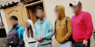 La tarde del 3 de octubre, autoridades de control intervinieron un bar clandestino en el sector de La Dolorosa, en Riobamba, donde se desarrollaba una fiesta con presencia de decenas de adolescentes.