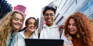 El próximo 17 de noviembre se celebrará el Día Internacional de los Estudiantes, una fecha que invita a reflexionar sobre los retos y oportunidades que enfrentan las nuevas generaciones en el ámbito educativo.