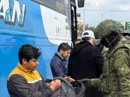 Con el objetivo de garantizar la tranquilidad ciudadana y prevenir posibles alteraciones del orden público, la Brigada de Caballería Blindada desplegó este fin de semana, personal militar en diversos puntos de Riobamba.