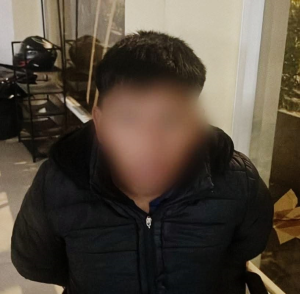 Una acción policial coordinada en la comunidad de Uchanchi, cantón Guano, este 16 de octubre, permitió la aprehensión de un ciudadano presuntamente involucrado en el delito de abigeato y la recuperación de un vehículo vinculado al hecho, evitando que la situación provocara tensiones entre los vecinos afectados.