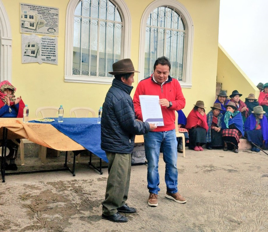 El Ministerio de Agricultura, Ganadería y Pesca (MAGP), a través de la Dirección Distrital de Chimborazo, formalizó la entrega del primer estatuto legal a la Comuna Guantul Central Grande, ubicada en la parroquia Flores.