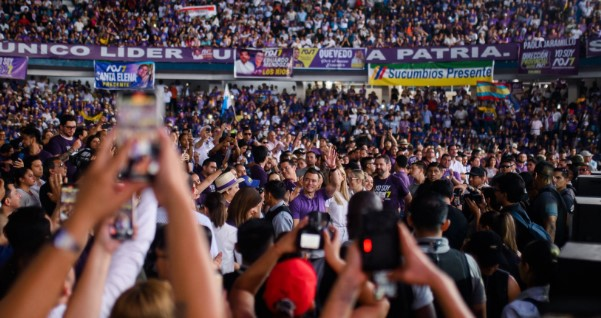 ADN y correísmo harán campaña sin alianzas a la vista ADN y correísmo harán campaña sin alianzas a la vista
