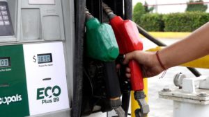 El precio de las gasolinas Extra y Ecopaís baja en Ecuador desde el 12 de noviembre de 2025
