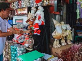 El Gobierno de Ecuador reaviva la expectativa de que las celebraciones de Navidad 2025 y Año Nuevo 2026 se conviertan en periodos de descanso extendido. Según el calendario oficial del Ministerio de Turismo de Ecuador, los feriados correspondientes caen en jueves: Navidad el jueves 25 de diciembre de 2025 y Año Nuevo el jueves 1 de enero de 2026, fechas que por ley son inamovibles.