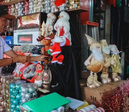 El Gobierno de Ecuador reaviva la expectativa de que las celebraciones de Navidad 2025 y Año Nuevo 2026 se conviertan en periodos de descanso extendido. Según el calendario oficial del Ministerio de Turismo de Ecuador, los feriados correspondientes caen en jueves: Navidad el jueves 25 de diciembre de 2025 y Año Nuevo el jueves 1 de enero de 2026, fechas que por ley son inamovibles.