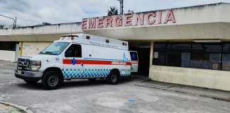 El Hospital General Riobamba (HGR) activó su plan de contingencia para asegurar la atención médica ininterrumpida durante el feriado nacional. Con un contingente superior a 400 profesionales de la salud, entre médicos, enfermeras, técnicos y personal de apoyo diagnóstico, la casa de salud busca garantizar una respuesta oportuna ante cualquier eventualidad que se registre en la provincia de Chimborazo.