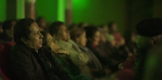 El XIV Festival de Cine Ecuatoriano Kunturñawi concluye uno de los recorridos más amplios y significativos de su historia reciente y se prepara para vivir su momento culminante: la gala de premiación prevista para este viernes 21 de noviembre, en el emblemático Teatro León de Riobamba. Tras semanas de actividades en cuatro provincias, proyecciones itinerantes en parroquias rurales, conversatorios con cineastas, talleres formativos y encuentros comunitarios, el festival cierra su edición.