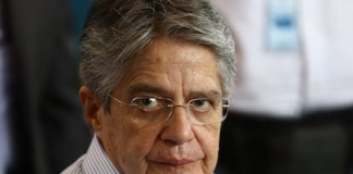 Una declaración emitida desde Estados Unidos por Marcelo Lasso Saavedra, testigo protegido de la Fiscalía, volvió a remover el expediente del magnicidio de Fernando Villavicencio. El expresidente Guillermo Lasso reaccionó de inmediato, rechazó cualquier implicación y denunció un intento de manipular la investigación.