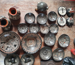 El Municipio de Pastaza, liderado por el alcalde Germán Flores Meza, presentó ante el Instituto Nacional de Patrimonio Cultural (INPC) la candidatura oficial de la cerámica ancestral kichwa —representada por la emblemática mokawa— para integrar la Lista Representativa del Patrimonio Cultural Inmaterial del Ecuador.