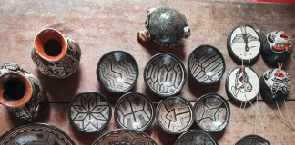 El Municipio de Pastaza, liderado por el alcalde Germán Flores Meza, presentó ante el Instituto Nacional de Patrimonio Cultural (INPC) la candidatura oficial de la cerámica ancestral kichwa —representada por la emblemática mokawa— para integrar la Lista Representativa del Patrimonio Cultural Inmaterial del Ecuador.