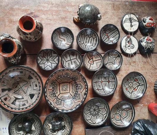 El Municipio de Pastaza, liderado por el alcalde Germán Flores Meza, presentó ante el Instituto Nacional de Patrimonio Cultural (INPC) la candidatura oficial de la cerámica ancestral kichwa —representada por la emblemática mokawa— para integrar la Lista Representativa del Patrimonio Cultural Inmaterial del Ecuador.