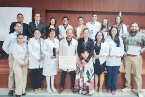 La institución de salud obtuvo el Primer Lugar del Premio Rimmer Internacional, un reconocimiento para proyectos que integran innovación tecnológica, enfoque humano y rigor clínico. El galardón fue otorgado por IA PROA, una herramienta pionera en el país para la optimización del uso de antimicrobianos mediante Inteligencia Artificial.