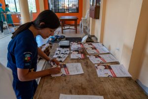 El domingo 23 de noviembre, la dirección de Gestión de Desarrollo Social y Humano realizó una jornada de la Caravana de Salud, acercando servicios médicos, actividades lúdicas y apoyo psicosocial a niños, jóvenes y adultos mayores de la cooperativa Monseñor Leónidas Proaño.