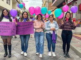 La Prefectura de Bolívar participó activamente en la conmemoración del 25 de noviembre, Día Internacional de la Eliminación de la Violencia contra la Mujer, a través de una marcha desarrollada en el cantón Guaranda como parte de la campaña mundial “Activismo por Nuestros Derechos”.