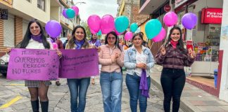 La Prefectura de Bolívar participó activamente en la conmemoración del 25 de noviembre, Día Internacional de la Eliminación de la Violencia contra la Mujer, a través de una marcha desarrollada en el cantón Guaranda como parte de la campaña mundial “Activismo por Nuestros Derechos”.