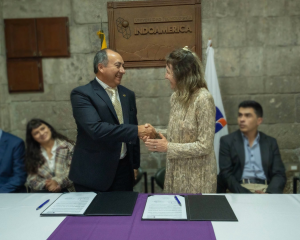 El 20 de noviembre de 2025, la Universidad Tecnológica Indoamérica (Ecuador) formalizó un importante Programa de Colaboración para el Desarrollo Académico de Diseño y Comunicación mediante un acuerdo suscrito con la Facultad de Diseño y Comunicación de la Universidad de Palermo (Buenos Aires, Argentina).