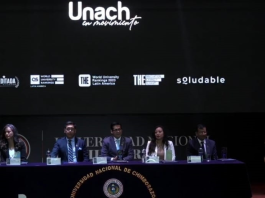 Este 20 de noviembre, la Universidad Nacional de Chimborazo (Unach) realizó la Sesión Solemne U30, un acto emblemático con el que conmemoró tres décadas de vida institucional. El auditorio reunió a autoridades académicas, docentes, estudiantes, personal administrativo e invitados especiales.