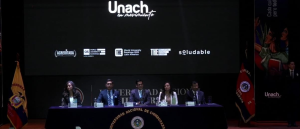 Este 20 de noviembre, la Universidad Nacional de Chimborazo (Unach) realizó la Sesión Solemne U30, un acto emblemático con el que conmemoró tres décadas de vida institucional. El auditorio reunió a autoridades académicas, docentes, estudiantes, personal administrativo e invitados especiales.