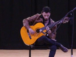 La Casa de la Cultura Ecuatoriana Núcleo de Chimborazo (CCECH) llevará a cabo la décima octava edición del Encuentro Internacional “La Guitarra desde los Andes”, un espacio que se ha consolidado como referente para los amantes de la guitarra clásica en la región.