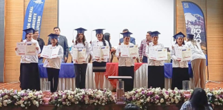 En un acto solemne desarrollado este viernes 28 de noviembre de 2025 en el auditorio de la Casa de la Provincia, se llevó a cabo la incorporación de los nuevos profesionales formados en Chimborazo, marcando un paso significativo en el fortalecimiento de las capacidades locales vinculadas al sector turístico y gastronómico.