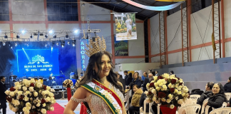 La parroquia San Andrés vivió una noche llena de emoción y elegancia el pasado sábado 1 de noviembre, durante la ceremonia de coronación y exaltación de Nicole I como Reina de San Andrés 2025–2026.