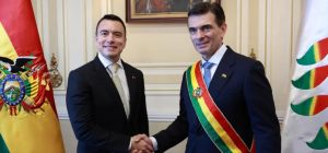 El presidente Daniel Noboa Azín participó este sábado 8 de noviembre de 2025 en la ceremonia de posesión de Rodrigo Paz Pereira como nuevo presidente del Estado Plurinacional de Bolivia, acto oficial que marca el inicio de un nuevo periodo de gobierno de cinco años en ese país.