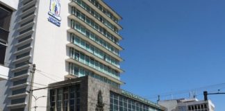 El Instituto Ecuatoriano de Seguridad Social (IESS) detectó irregularidades en la Historia Laboral. Lo hizo tras la implementación del canal de denuncias y un equipo de gestión inmediata. La institución advirtió que la manipulación de aportes y registros compromete la seguridad social del país y hace urgente denunciar cualquier sospecha de fraude en el IESS.