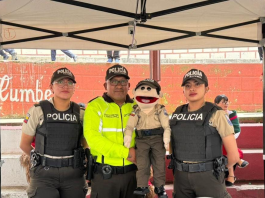 En la parroquia Columbe se desarrolló una feria de seguridad ciudadana y estudiantil organizada por la Policía Nacional, a través del Distrito Colta–Guamote. El evento contó con la participación de autoridades locales, estudiantes y representantes comunitarios, con el objetivo de fortalecer la vinculación entre las instituciones y la ciudadanía frente a los temas de seguridad.