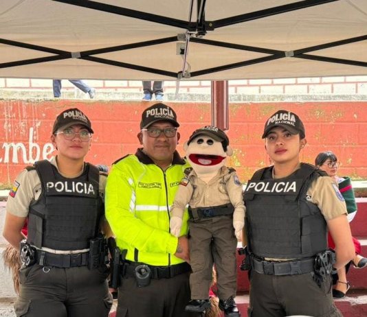 En la parroquia Columbe se desarrolló una feria de seguridad ciudadana y estudiantil organizada por la Policía Nacional, a través del Distrito Colta–Guamote. El evento contó con la participación de autoridades locales, estudiantes y representantes comunitarios, con el objetivo de fortalecer la vinculación entre las instituciones y la ciudadanía frente a los temas de seguridad.