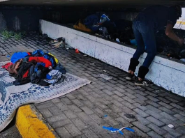 La Unidad Subzonal de Chimborazo de la Policía Nacional desplegó una serie de controles migratorios en distintos puntos del Distrito Riobamba, con el objetivo de garantizar el cumplimiento de la normativa de movilidad humana y fortalecer la seguridad ciudadana en zonas de alto tránsito.