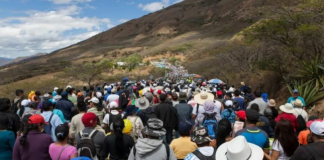 El Ministerio de Infraestructura y Transporte (MIT) informó que la vía E50, en el tramo Loja-Catamayo, permanecerá cerrada este sábado 1 de noviembre de 2025 debido a la tradicional Romería de la Virgen de El Cisne.