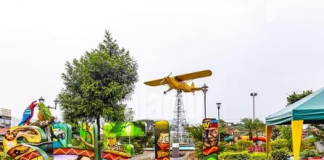 La ciudad de Shell dio inicio este jueves 27 de noviembre a las celebraciones por sus 59 años de vida parroquial, con un pregón que recorrió las principales calles de la ciudad y marcó la apertura oficial de su agenda festiva. La parroquia fue elevada a esta categoría el 29 de diciembre de 1966, según consta en el Registro Oficial N.º 31.