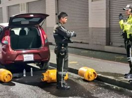 El ministro del Interior, John Reimberg, informó, la noche del pasado jueves 6 de noviembre, que la Policía Nacional frustró un atentado con explosivos en el norte de Quito.